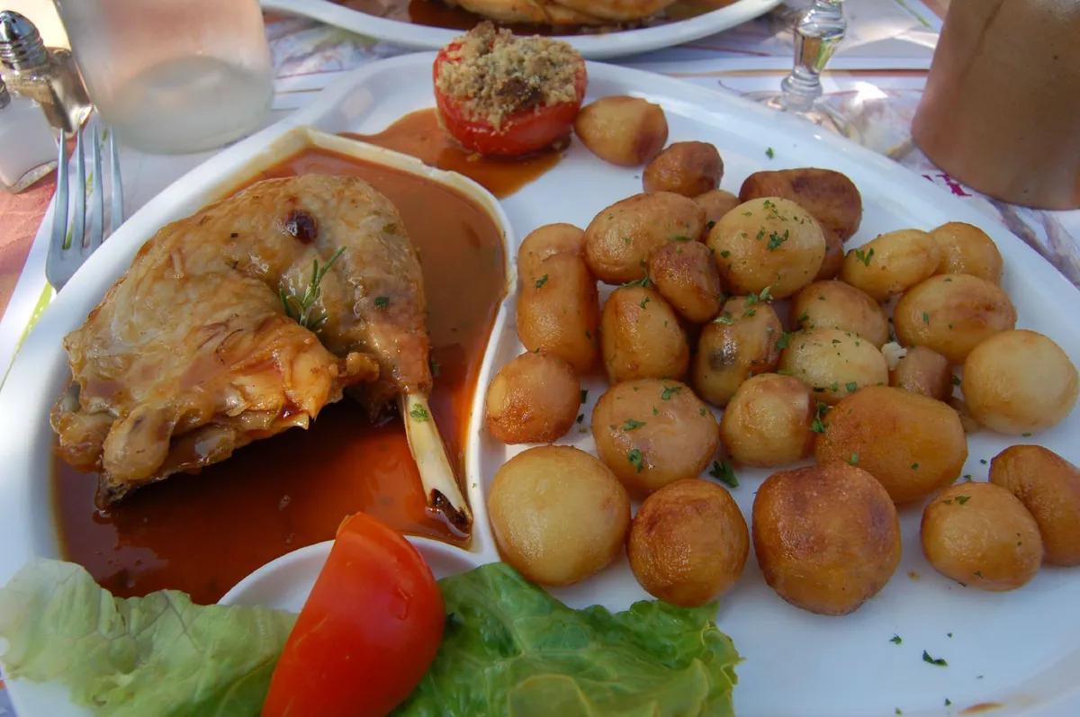 International food typical of Falo
